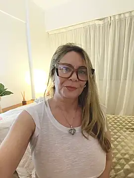 Chat XXX en directo de lolavalecuatro