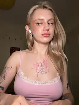 blondiedoll লাইভ XXX চ্যাট