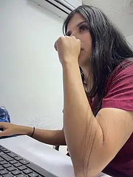 Chat +18 de Mia_Alanna ao vivo