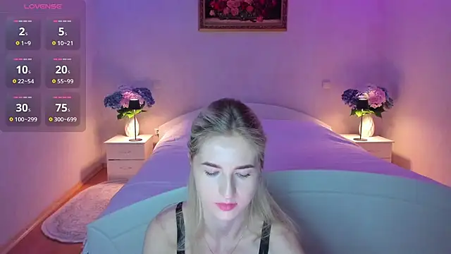 Julie_Blaze 在線直播表演