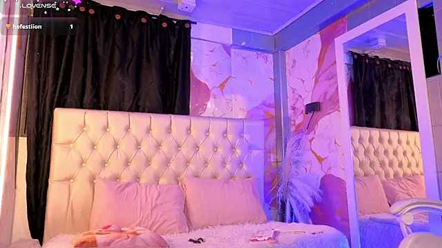 Luna_Sissy_ Adlı Modelin Canlı XXX Sohbeti