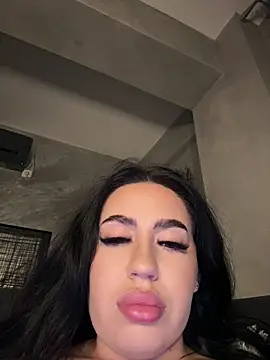 Andrestarr Adlı Modelin Canlı XXX Sohbeti