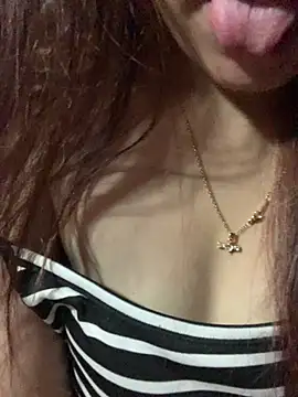 Miu_Miu09 Obrolan Langsung XXX