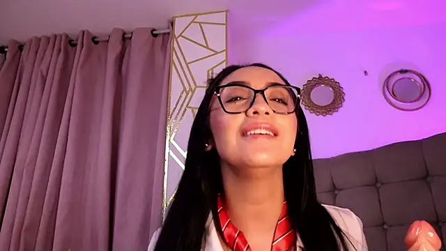 ana_riveros' Live XXX Chat
