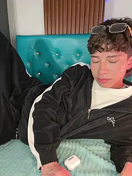 Czat XXX na żywo – Kael_Prince