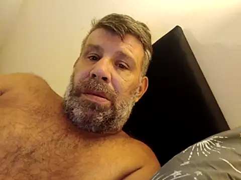 stud2512's Live XXX Chat