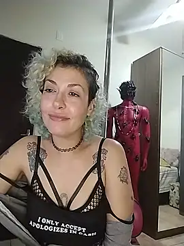 MariLouM's Live XXX Chat