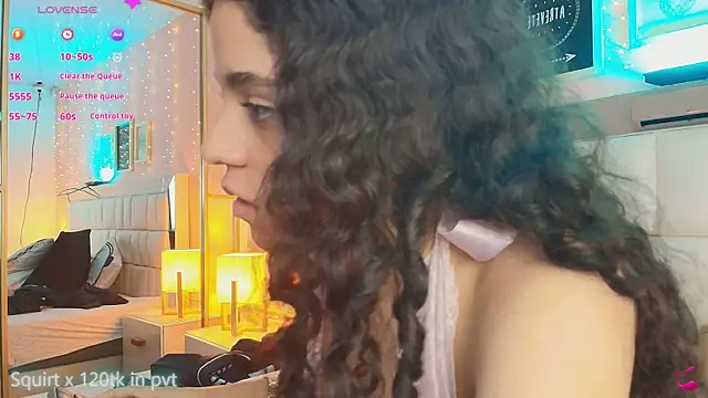 Chatroom XXX en direct de anahi_maite