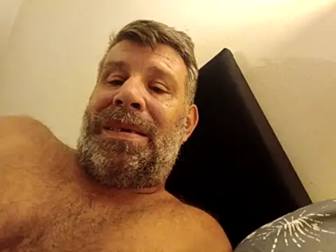 stud2512's Live XXX Chat