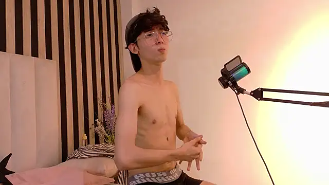 Twink_Sebas7 现场XXX聊天
