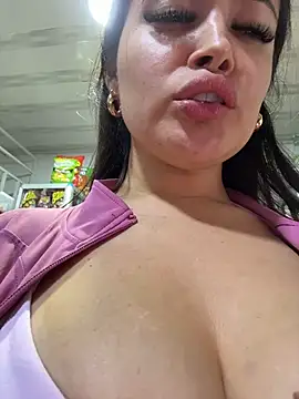 แชท XXX สดของ Sara_fun