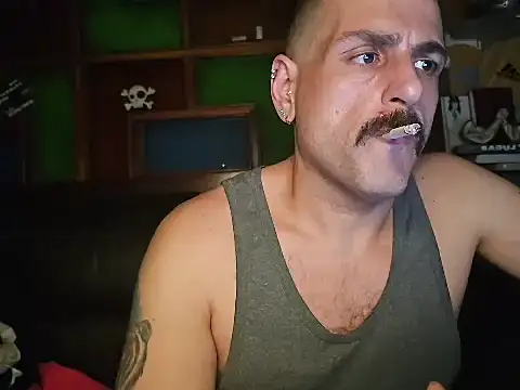 צ'אט XXX בשידור חי של BrunoAlphaBR