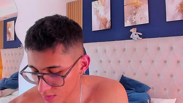 SalvadorFit Live XXX-Chat