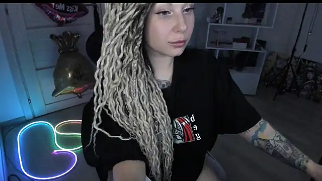 HoneySallyMoore Chat XXX in diretta