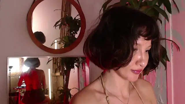 wanderwhitch's Live XXX Chat