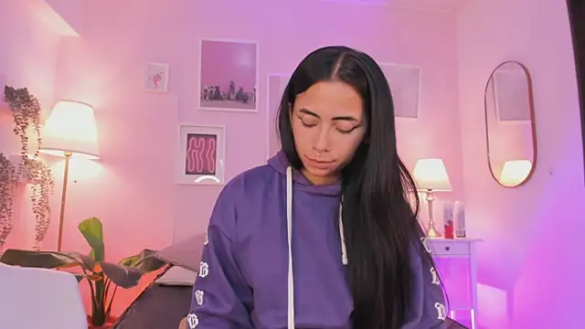 Czat XXX na żywo – Ivyy_sweet_