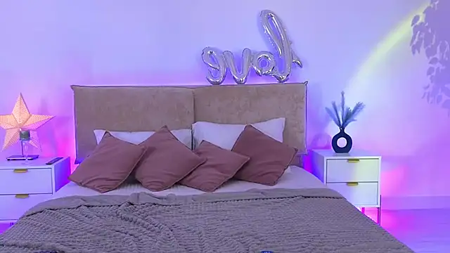 Jules_night Adlı Modelin Canlı XXX Sohbeti