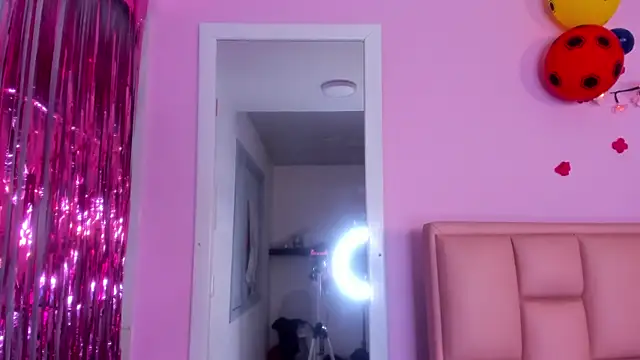 emma_cg's Live XXX Chat