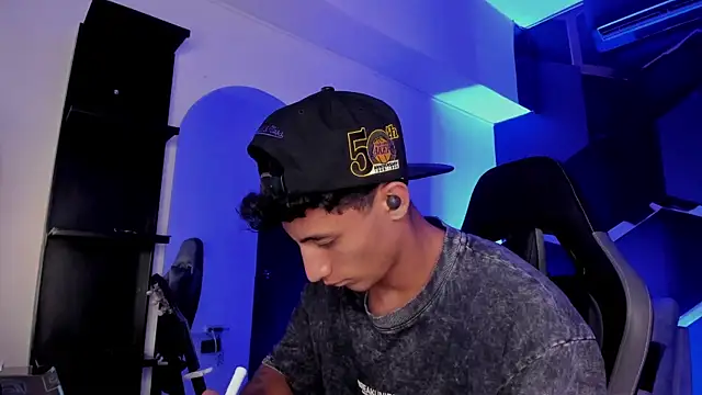 MaxiimoRomano_のライブXXXチャット