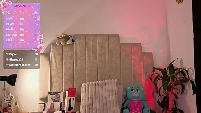 Emilly-hall – Naživo XXX chat