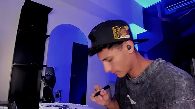 MaxiimoRomano_ 现场XXX聊天