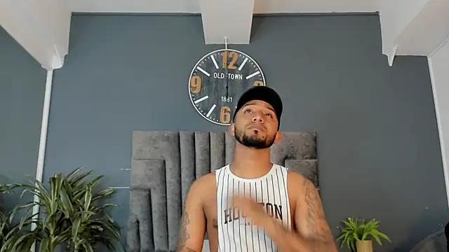Robin_Rief élő XXX-chatje