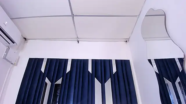Jade_ht Chat XXX live