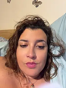 הופעת וובקאם של Novababy18