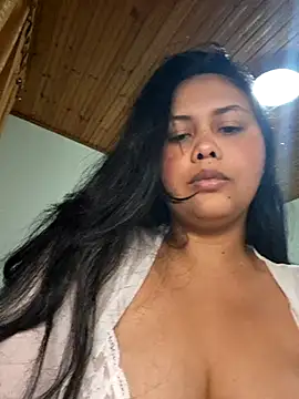 Chatroom XXX en direct de Alessandraa-