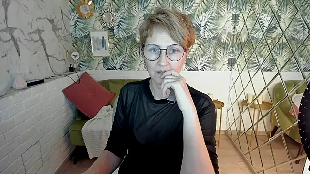 Paris_Cherry live XXX chat