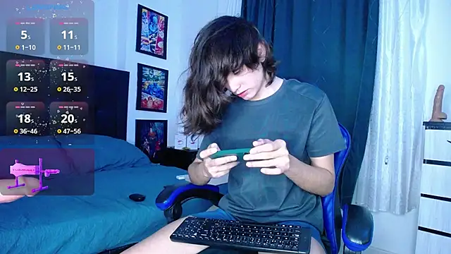 andyboy- live XXX chat