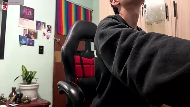 heyy_noah11 Chat XXX in diretta
