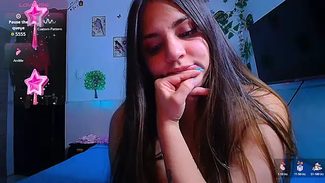 emily_cooper_t's Live XXX Chat