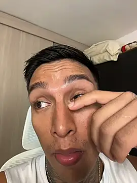 sendfer 即時 XXX 聊天