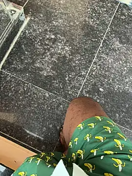 Jon410 Adlı Modelin Canlı XXX Sohbeti