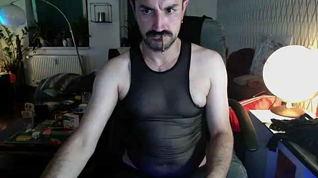 Онлайн чат XXX tomz0819