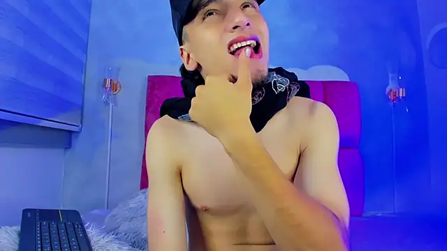 Živý XXX chat enzo_marblisky
