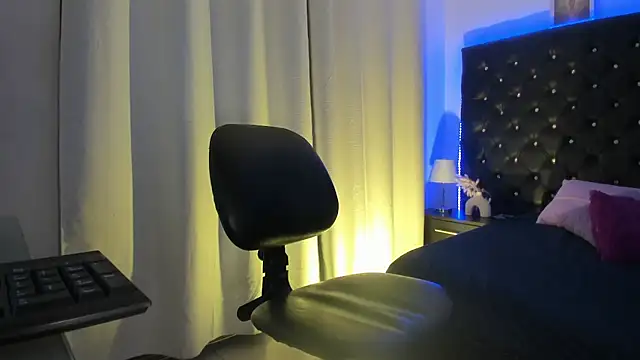 Czat XXX na żywo – BellaRoge