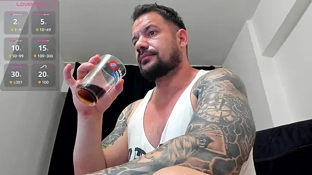 musclemonster31 Live XXX-Chat