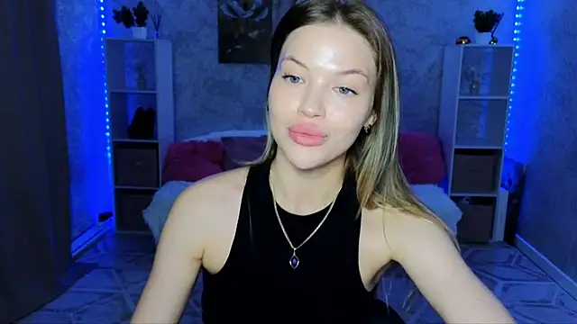 EmmyMills élő XXX-chatje
