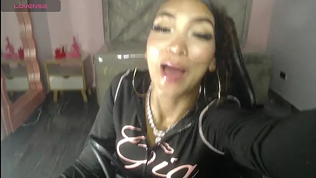 Chat XXX ao vivo de CamilaVixen_ch