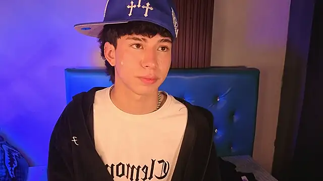 Онлайн чат XXX Kael_Prince
