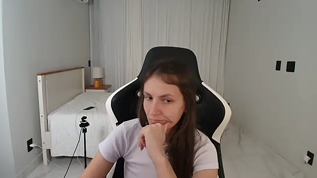 Chatroom XXX en direct de upssnowy