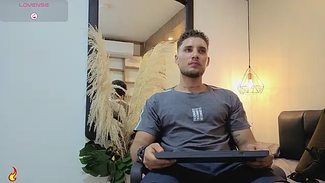 Chat XXX ao vivo de Kiing_001