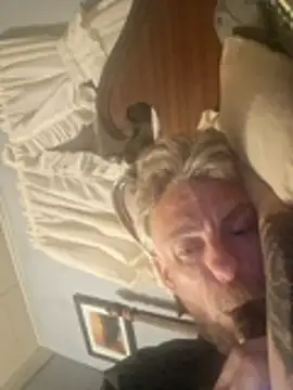 19JaSon83 Live XXX-Chat