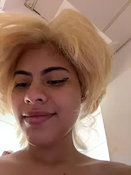 Eva_Feller69 Adlı Modelin Canlı XXX Sohbeti