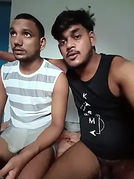 BiggerDickGuy Adlı Modelin Canlı XXX Sohbeti