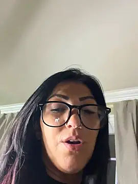 Živý XXX chat LittleMissEeve