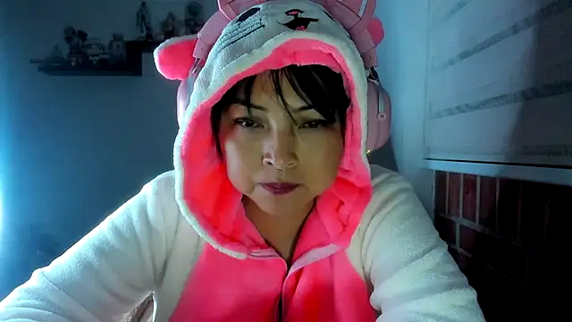 Shaddycute_ Adlı Modelin Canlı XXX Sohbeti