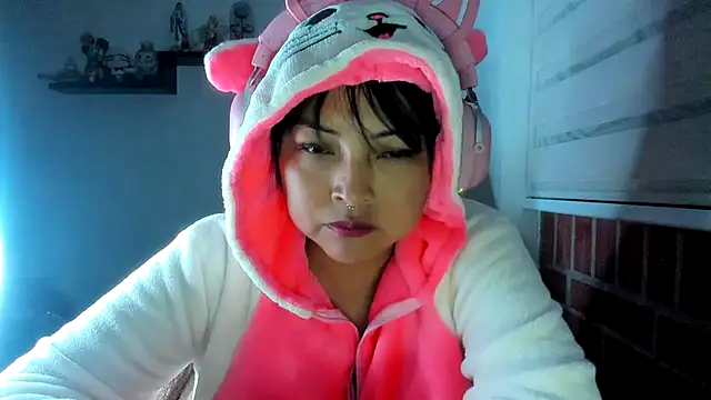 Shaddycute_ live XXX chat